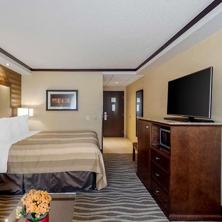 Best Western Plus Edmonton Airport Hotel Leduc Extérieur photo