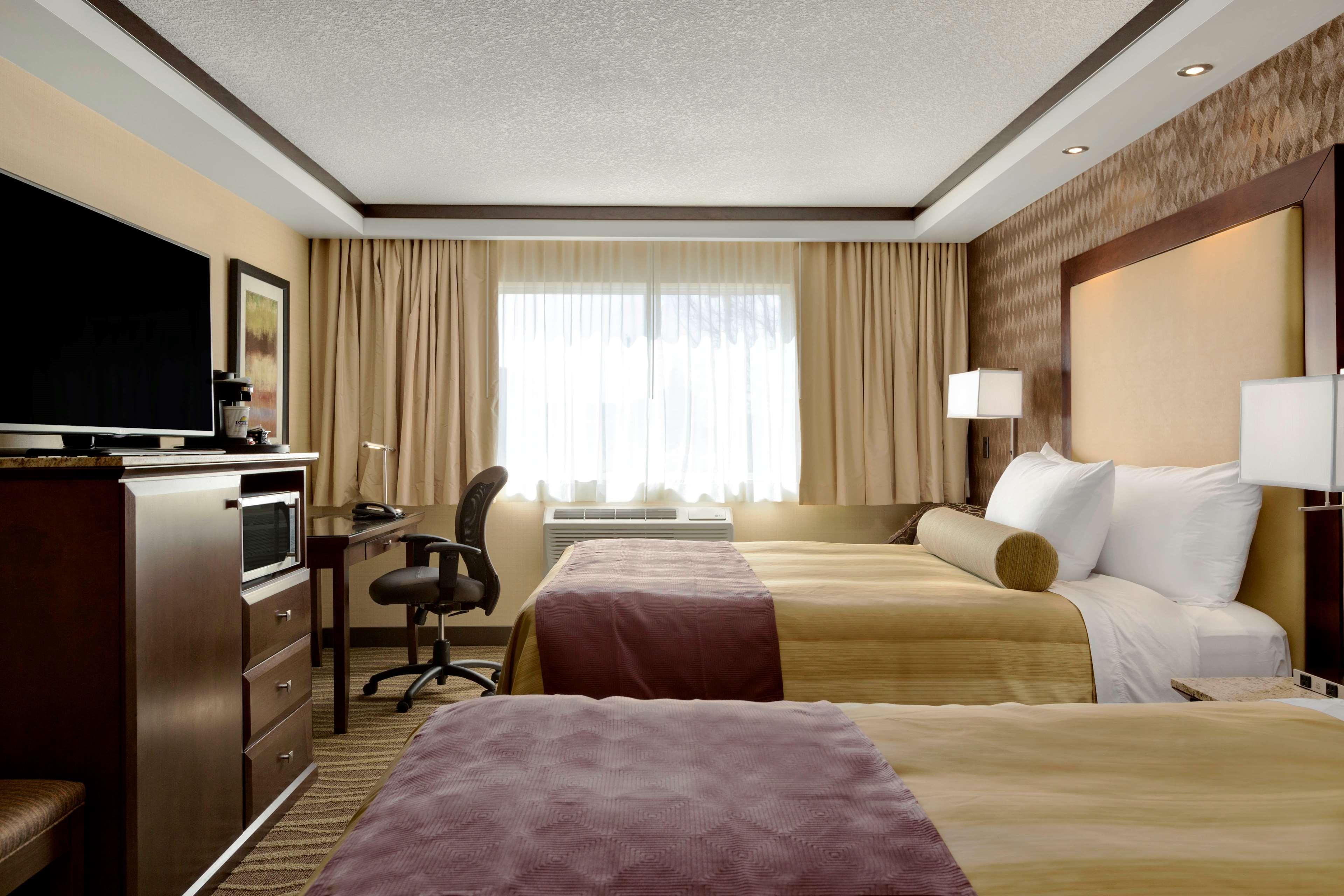 Best Western Plus Edmonton Airport Hotel Leduc Extérieur photo