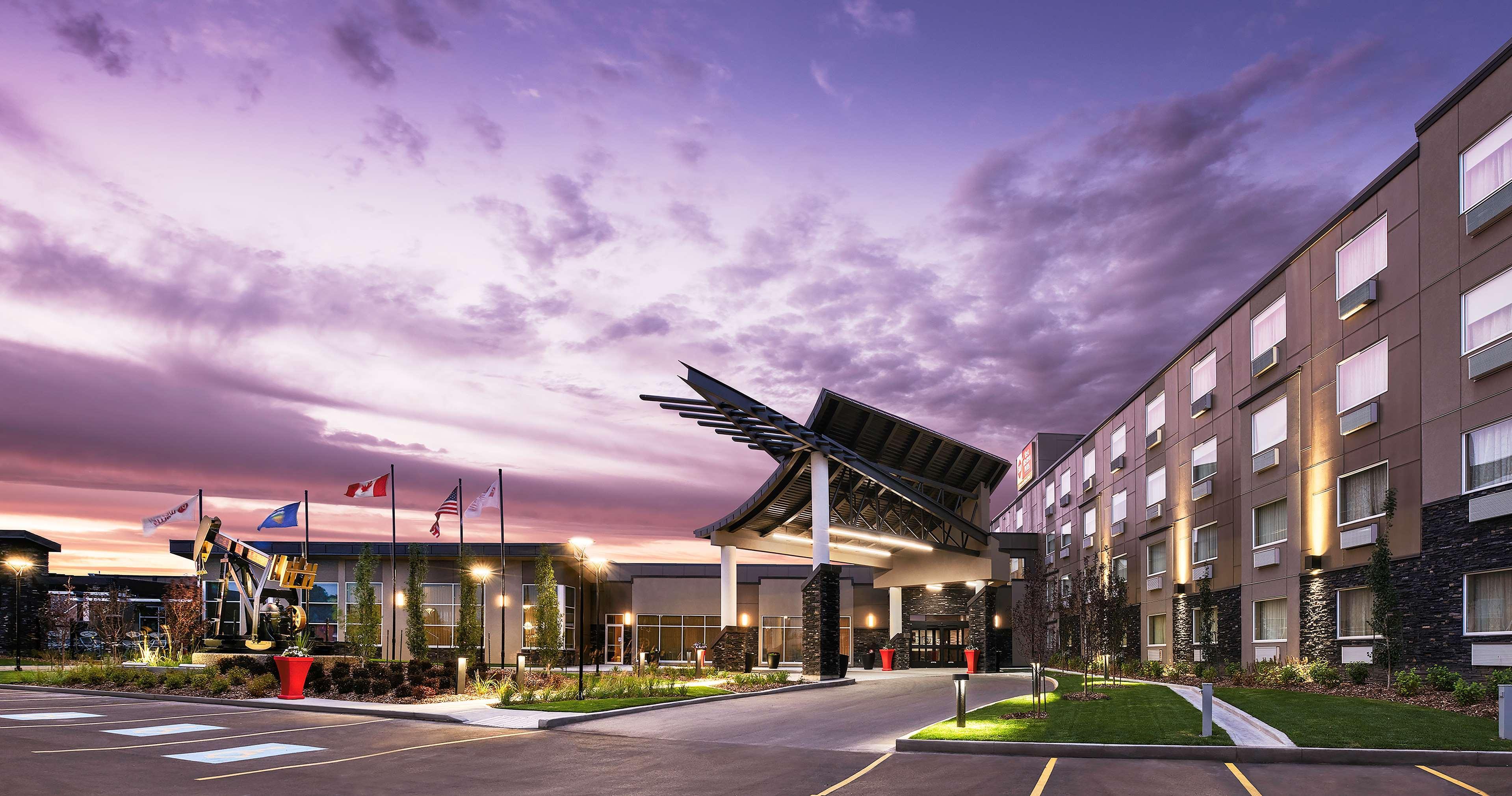 Best Western Plus Edmonton Airport Hotel Leduc Extérieur photo