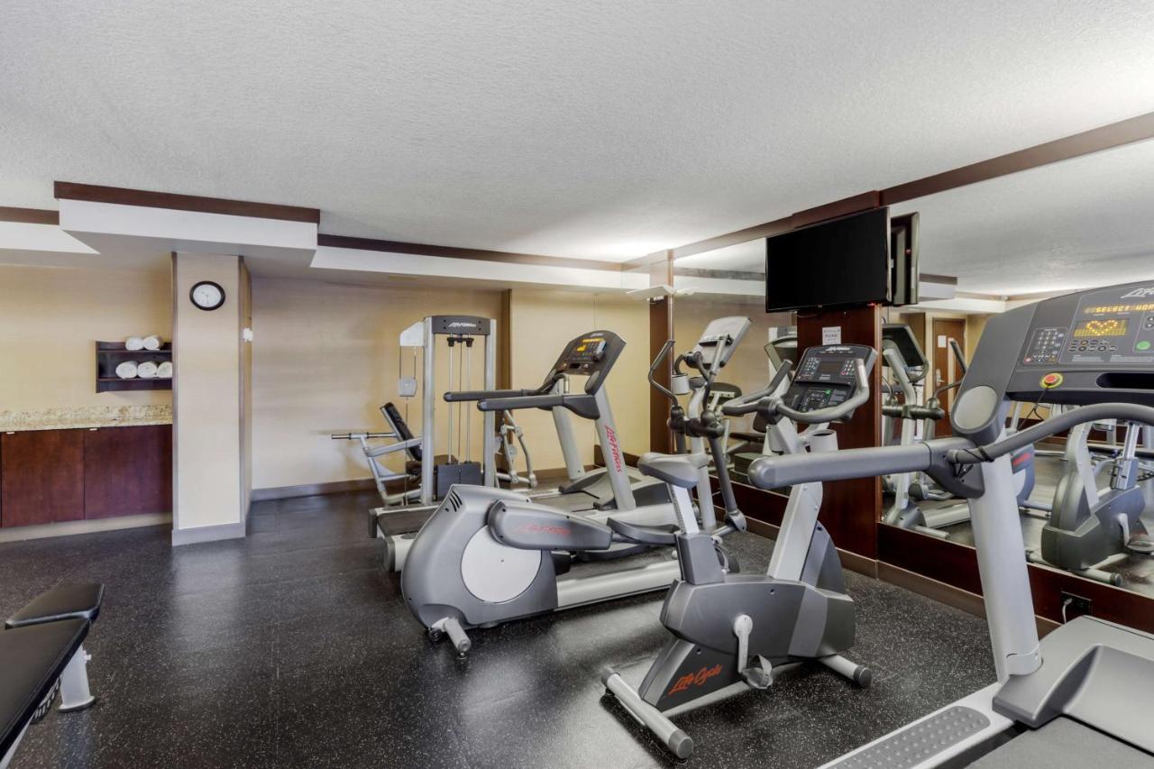 Best Western Plus Edmonton Airport Hotel Leduc Extérieur photo