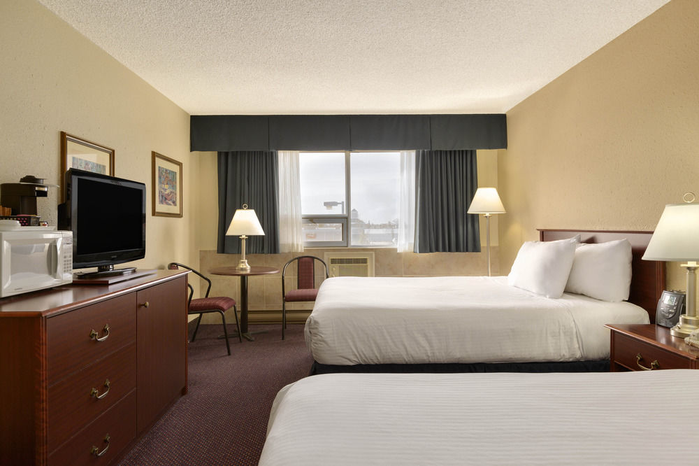 Best Western Plus Edmonton Airport Hotel Leduc Extérieur photo